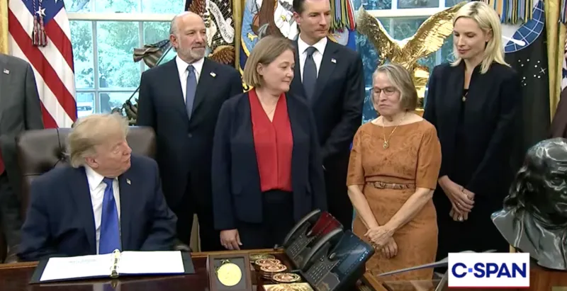 Trump announces $15 billion steel mill in Iowa
