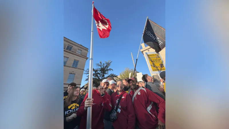 College Gameday staple Ol' Crimson returns to Iowa City