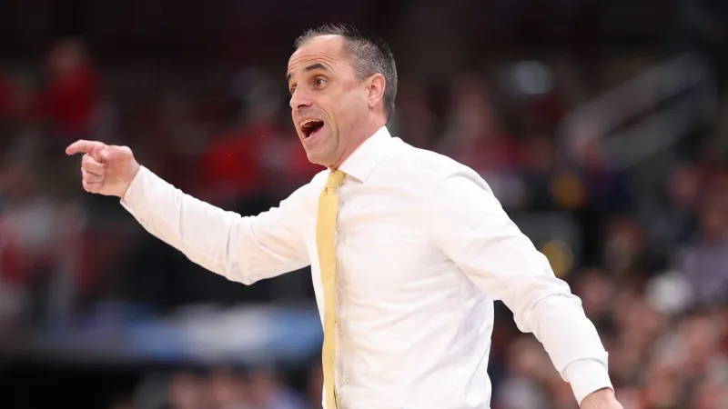 Live at PinSocial: Previewing Iowa men's basketball season with Ben McCollum