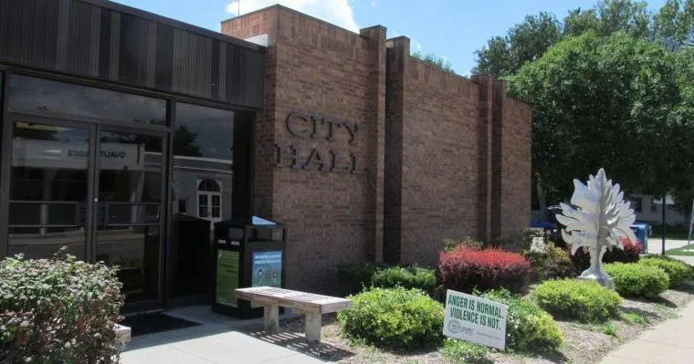 Nebraska City commissioners back mural project