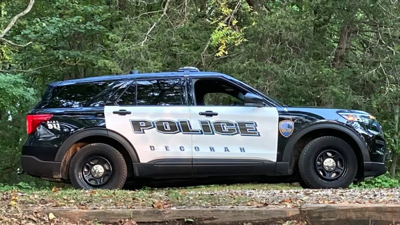 Decorah residents asked to lock up as police look for subject