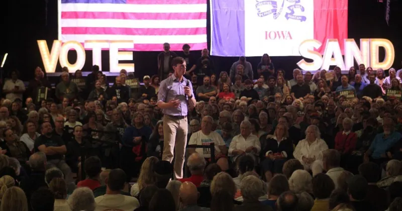 Democratic gubernatorial candidate Rob Sand draws 1,800-plus to Polk County event
