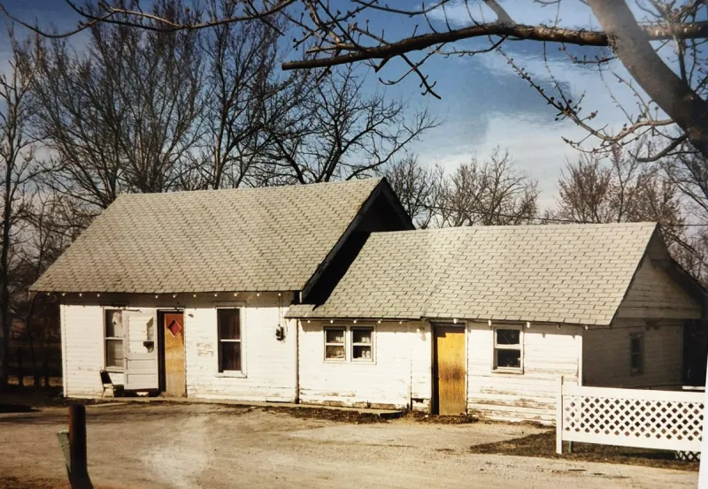 Snapshots of History by Mike Avitt