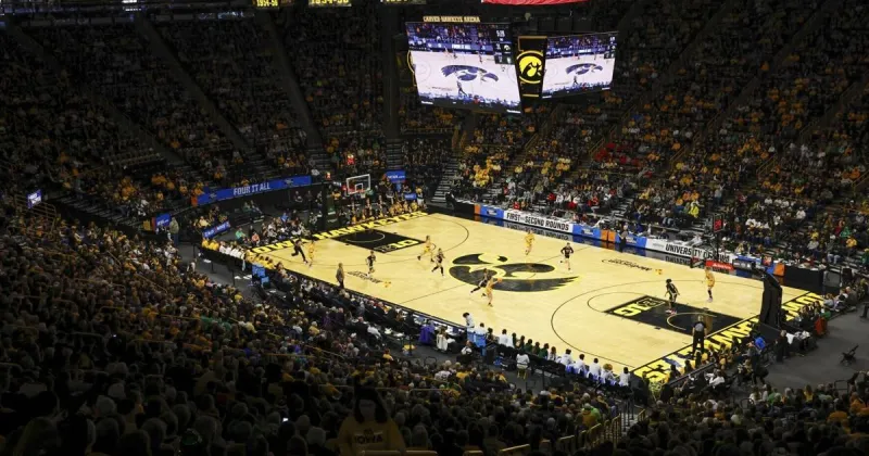 Iowa women's basketball sells out season tickets for fourth consecutive year