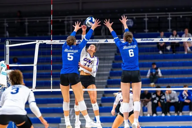 Bulldogs Fall to Panthers in Cedar Falls