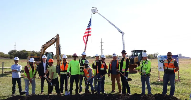 Muscatine's $48 million solar farm takes shape as coal unit faces retirement