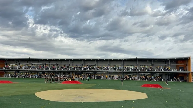 Swing Fore Stead brings community together to support children's hospital