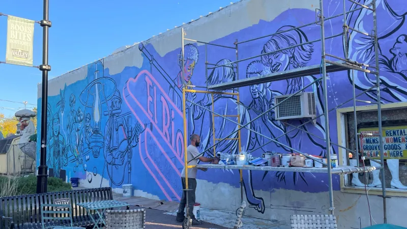 New murals spiff up 'Vivid Junction' for Gallery Night