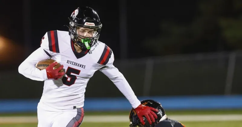 High School Football: Mason City falls to Decorah