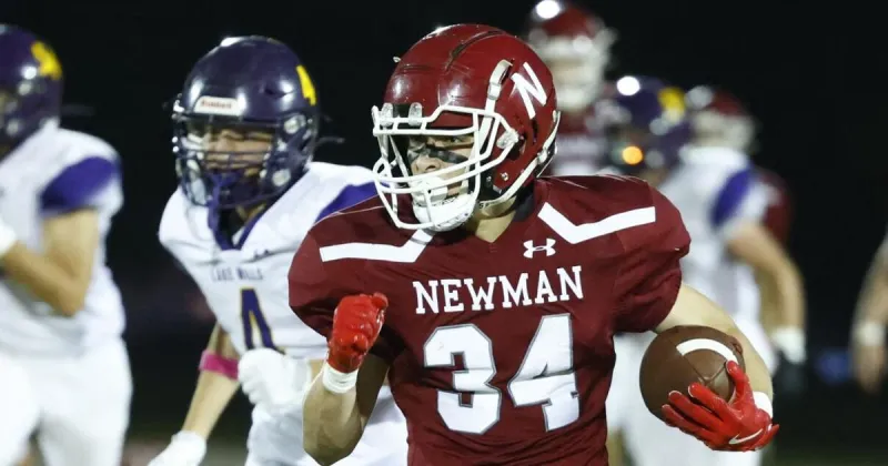 High School Football: Newman Catholic dominates Lake Mills