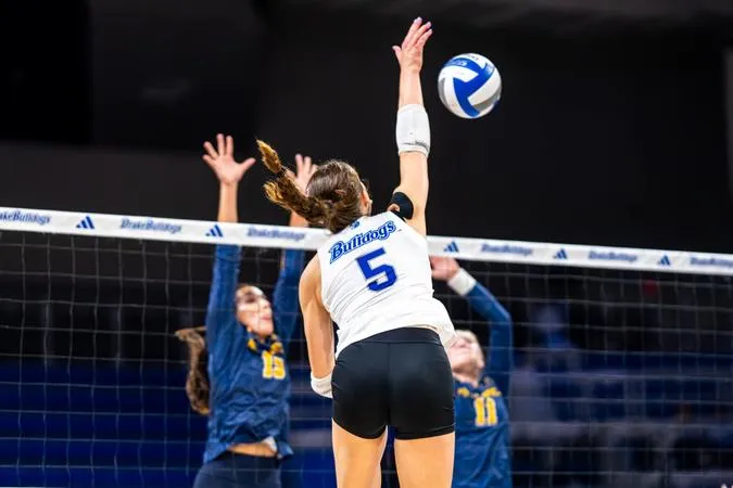 Bulldogs Pick Up Road Win at Indiana State