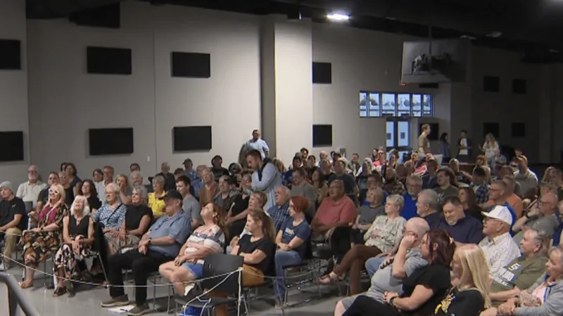 Rob Sand makes campaign stops in Cedar Falls, Cedar Rapids