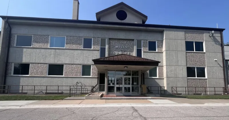 Mills County board issues fine, approves driveway variance along 221st Street