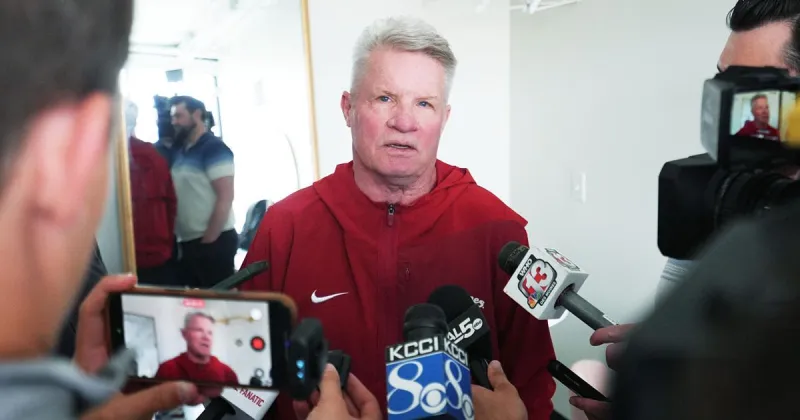 32 SEASONS: Bill Fennelly to retire as Iowa State women's basketball coach