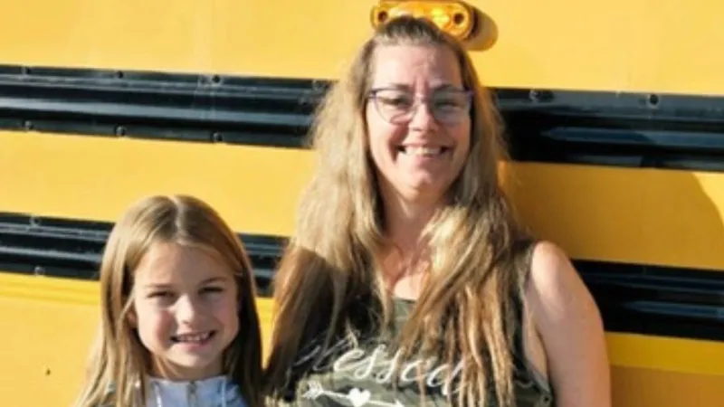 Cedar Rapids student awarded after getting emergency care for her bus driver