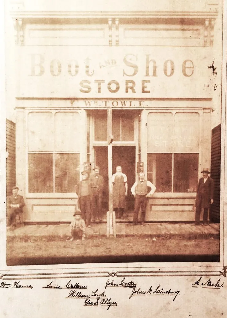Snapshots of History by Mike Avitt