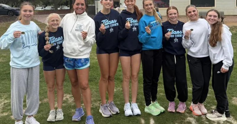 KMAland Girls XC (10/14): LC snaps Heelan's 11-year run, Auburn, Plattsmouth go 1-2 at district meet