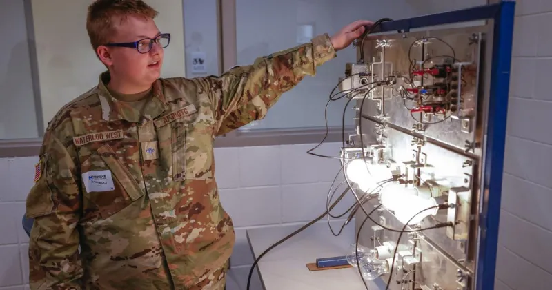 Hands on: High school students explore career options at HCC