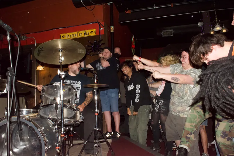 Review: Iron Lung plays 'an all-timer kind of show' for hardcore fans at Deadwood