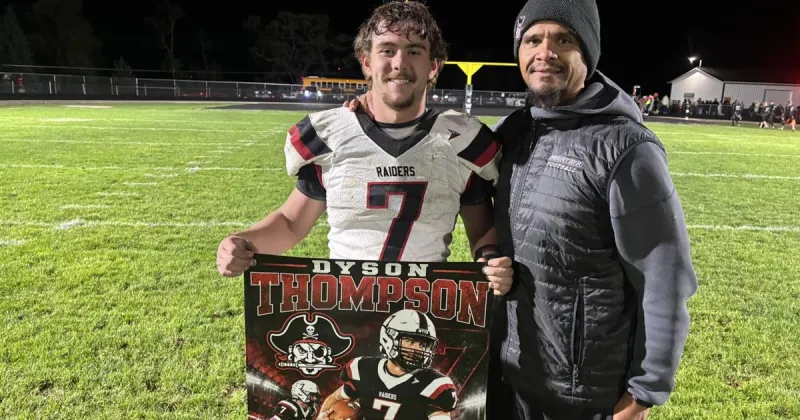KMAland A/1A/2A Football: Underwood rolls, Thompson breaks Mount Ayr rushing record in Week 8 action