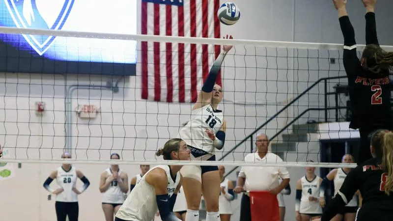 Peacocks complete Midwest Region Crossover sweep with win over Kentucky Wesleyan