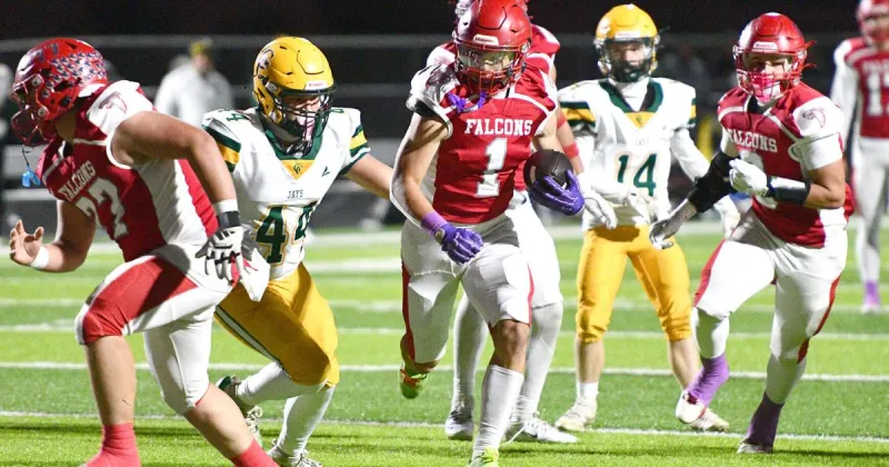 High school football: Postseason pairings released for lower levels in Iowa, S.D.