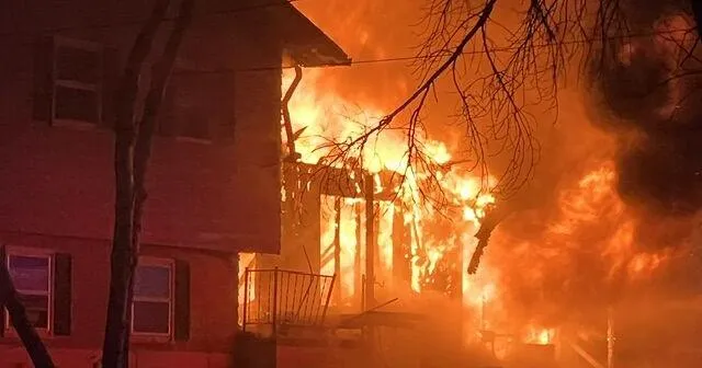 KMAland firefighters battle Shen house fire