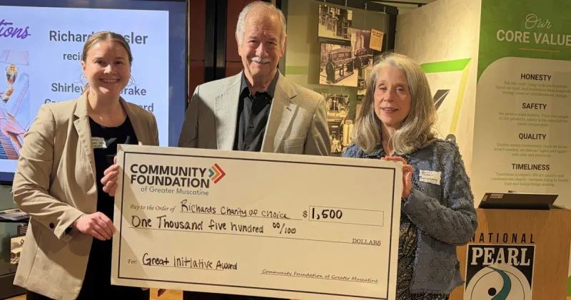 Muscatine Symphony Orchestra board member honored for decades of service