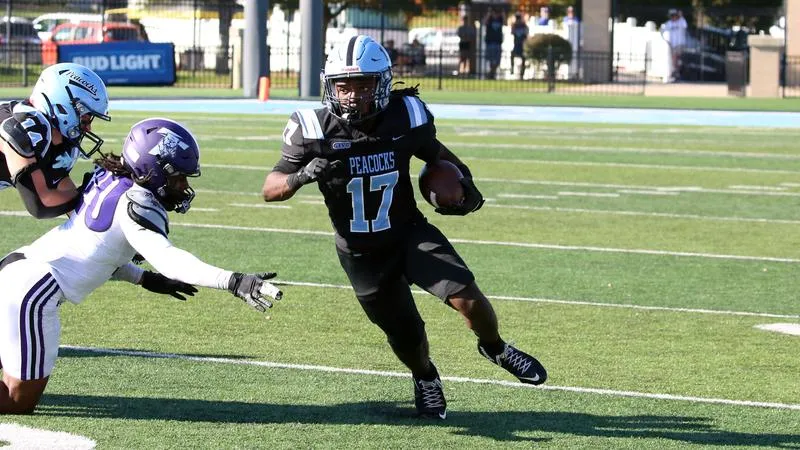 Peacocks seek 10th consecutive home win in Saturday showdown