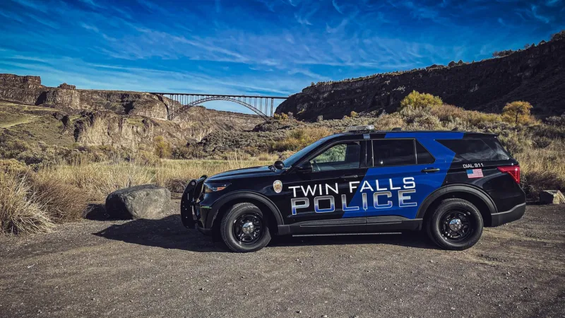 Twin Falls police end motorcycle pursuit; rider later found after crash near Glanbia