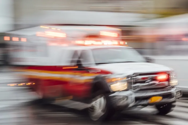 Teen flown to hospital after crash near Gooding