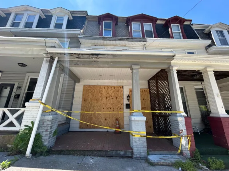 Couple charged after keeping hundreds of 'street rats' in home, court docs say