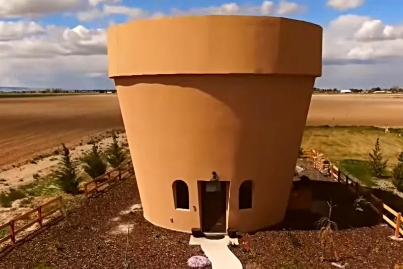 Idaho Flower Pot Airbnb Has Jacuzzi, Roof Lounge, And Sleeps 4