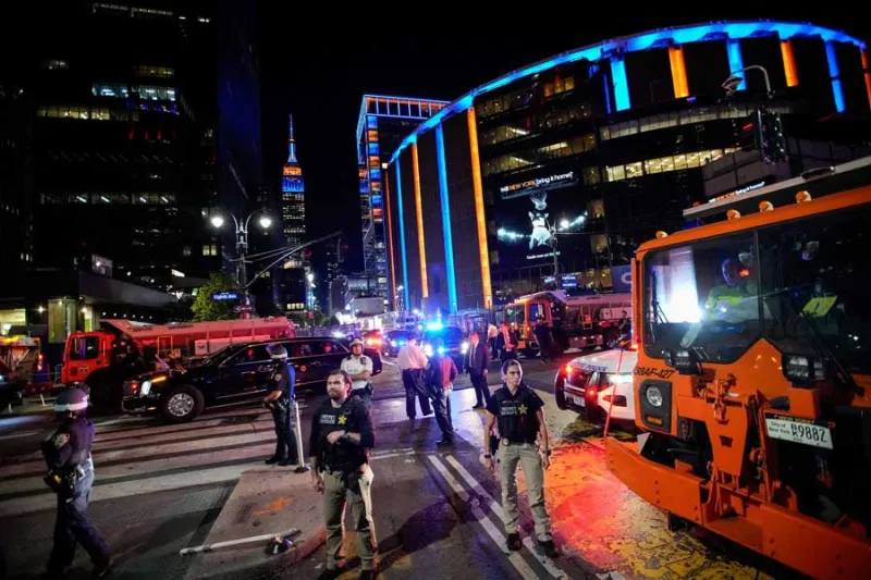 56 taken into custody, 10 officers injured after Knicks Game 4 chaos near MSG