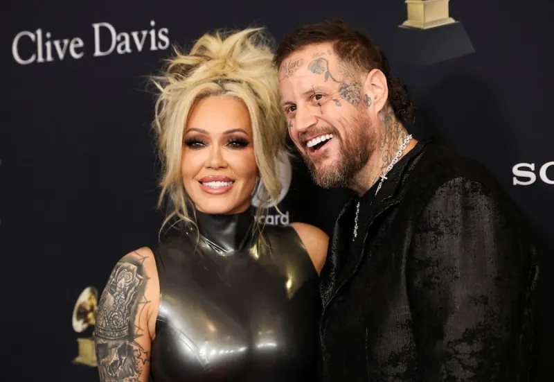How can Jelly Roll be getting divorced?