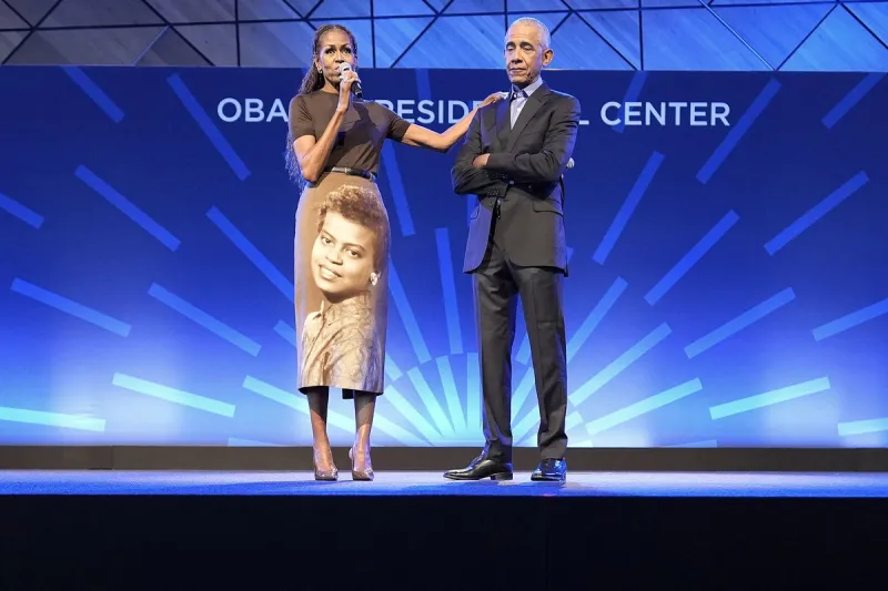 Look of the Week: Michelle Obama honors her late mother in a custom-made skirt