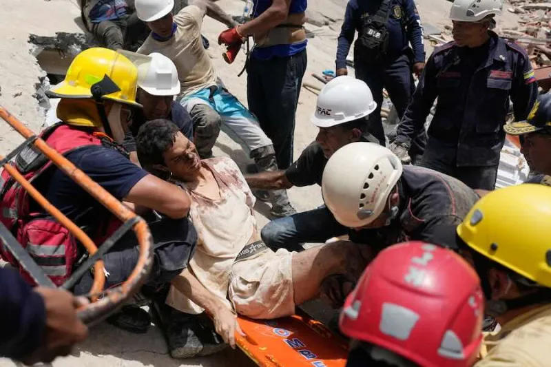 Venezuelans take search for the missing into their own hands as earthquake death toll climbs