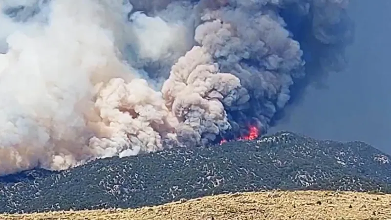 Utah wildfires prompt evacuations