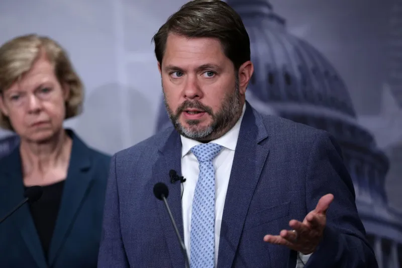 Gallego spokesperson says Trump is 'targeting' the Democratic senator with DOJ investigation