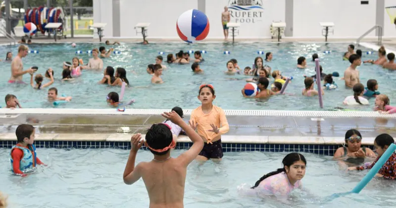 Rupert, Buhl pools see crowds eager for summer swims