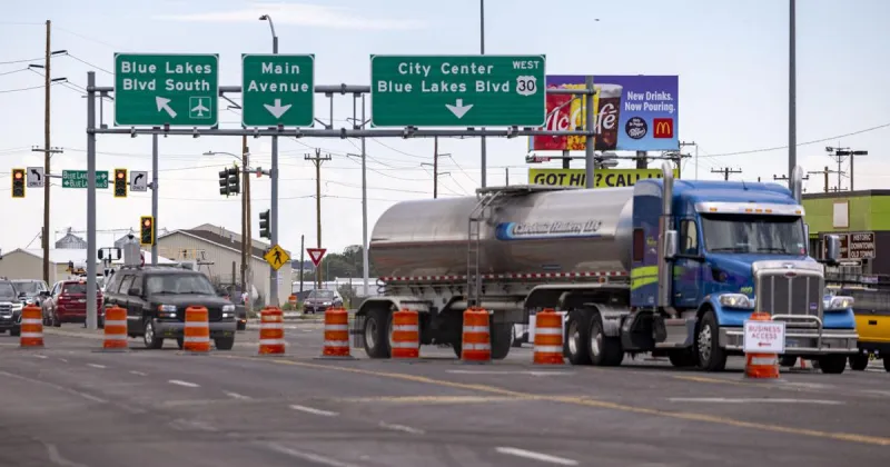 Another round of roadwork begins on Kimberly Road