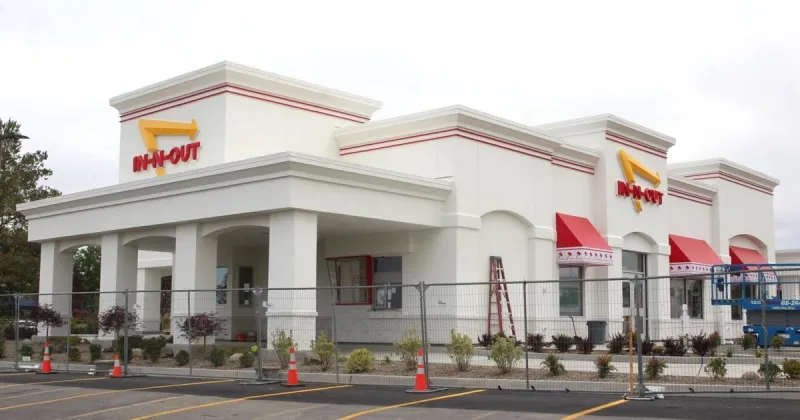 Lack of In-N-Out opening date creates City Hall discussion