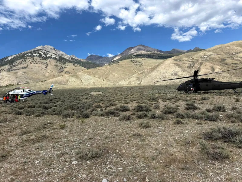 Hiker airlifted after falling 300 feet on Mount Idaho