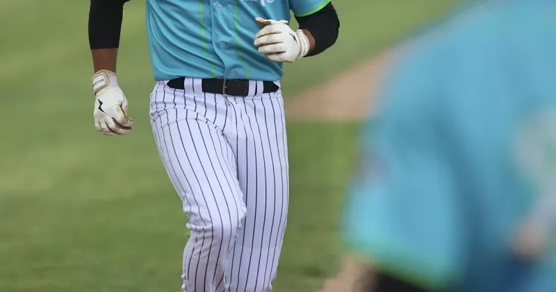 40! Chuks smash single game runs record