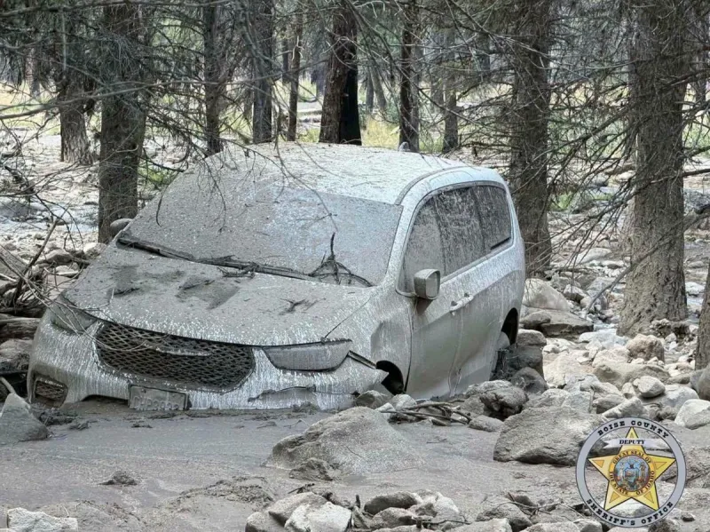 Shocking Photos Show the Devastation From Idaho Mudslides