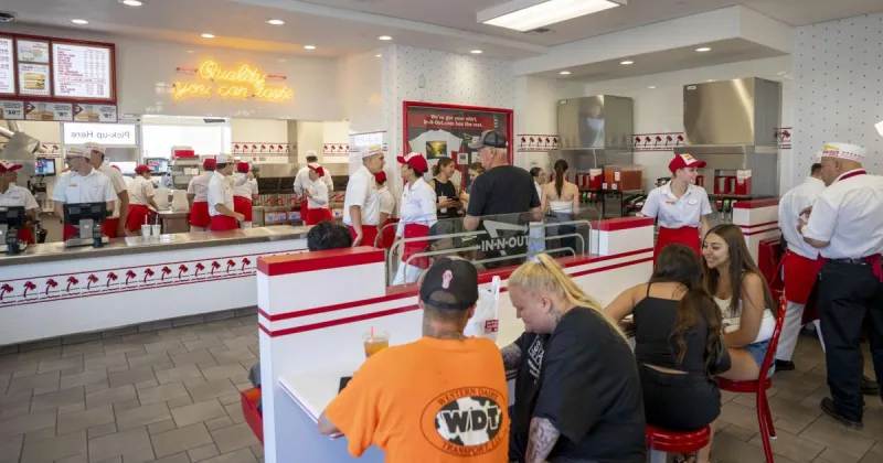 Top 5 things to know before planning a visit to In-N-Out Burger
