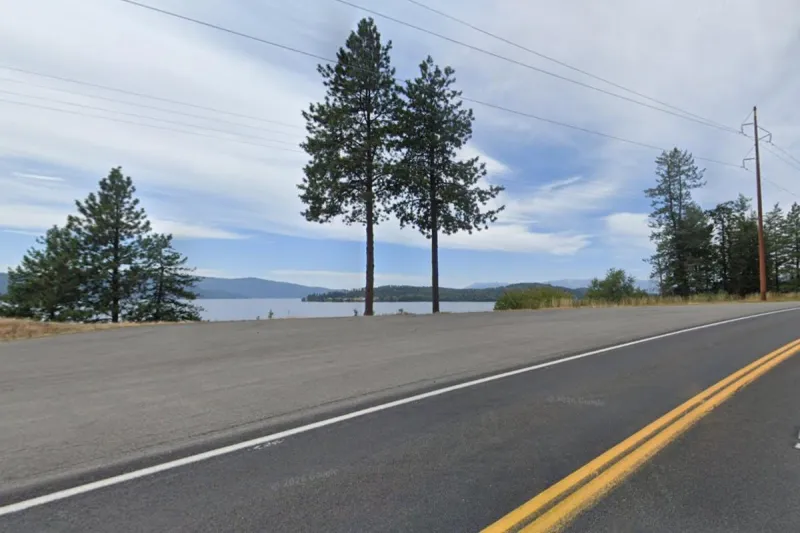 Driver Killed in Rollover Accident Into Northern Idaho Lake