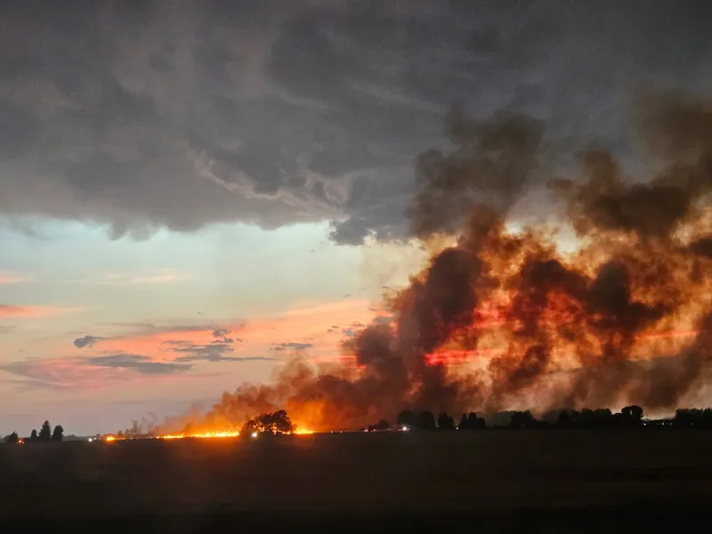 Fast Moving Fire Starts between Ucon and Rigby