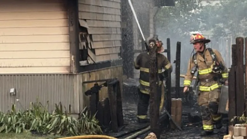 Blaine County crews put out fire in Hailey