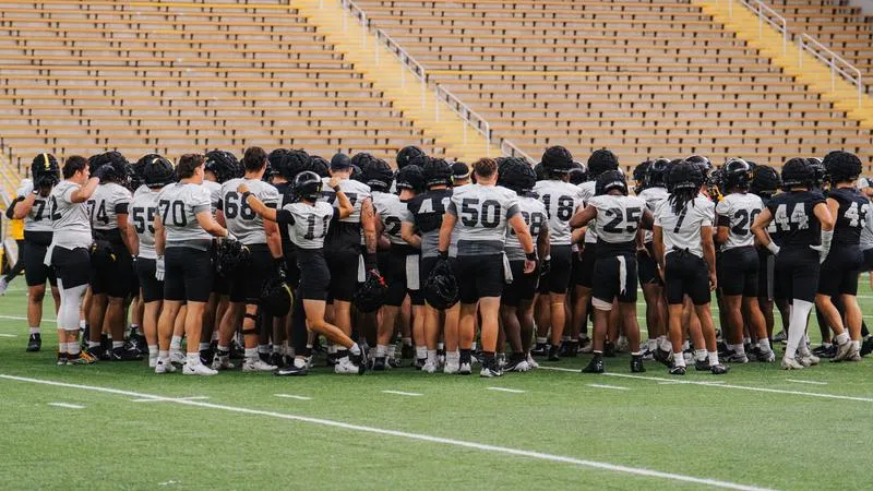 Five Vandals Earn Phil Steele Preseason All-Conference Nods